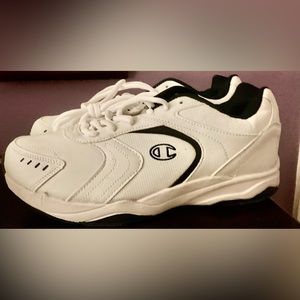 Mens Champion White sneakers Size 9W Brand new & unworn (no box)